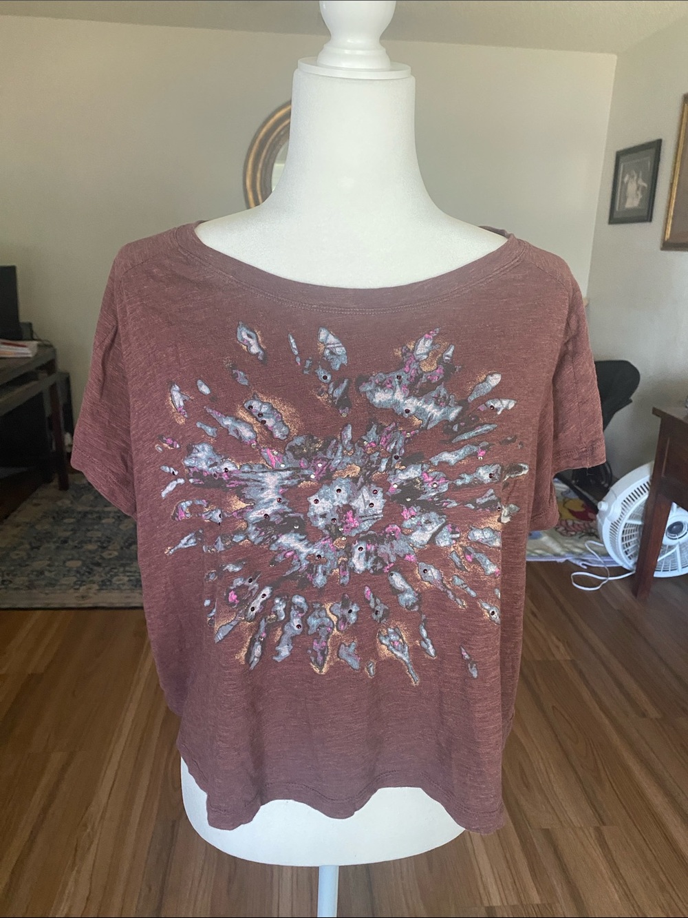 Democracy Rust Short Sleeve crop Tee with Metallic Burst Graphic